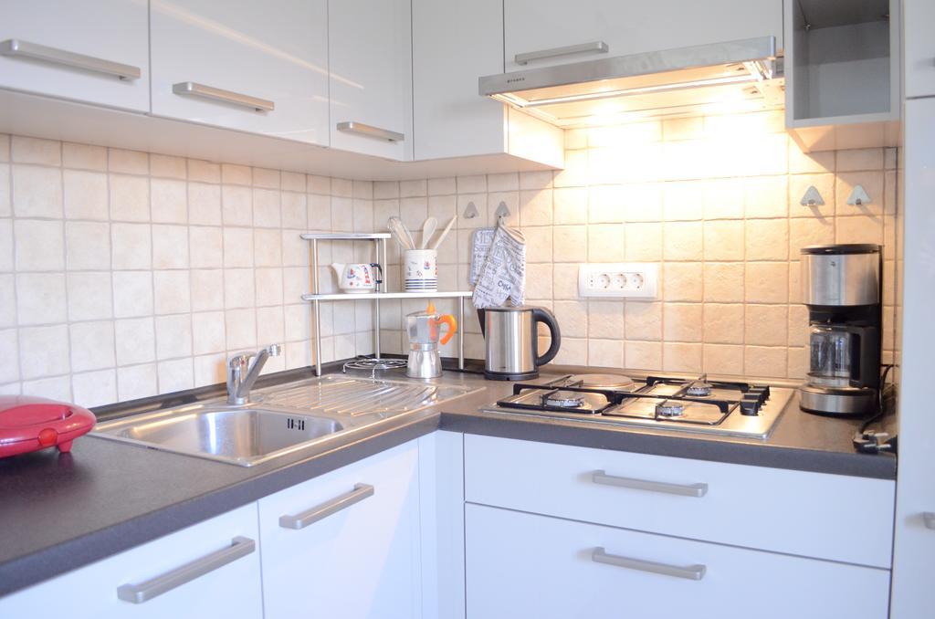 Jasmina Apartment Hum Экстерьер фото